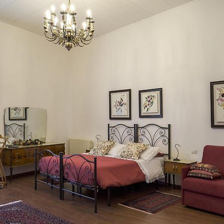 La Casa Del Fabbro Bed & Breakfast Troina Bagian luar foto
