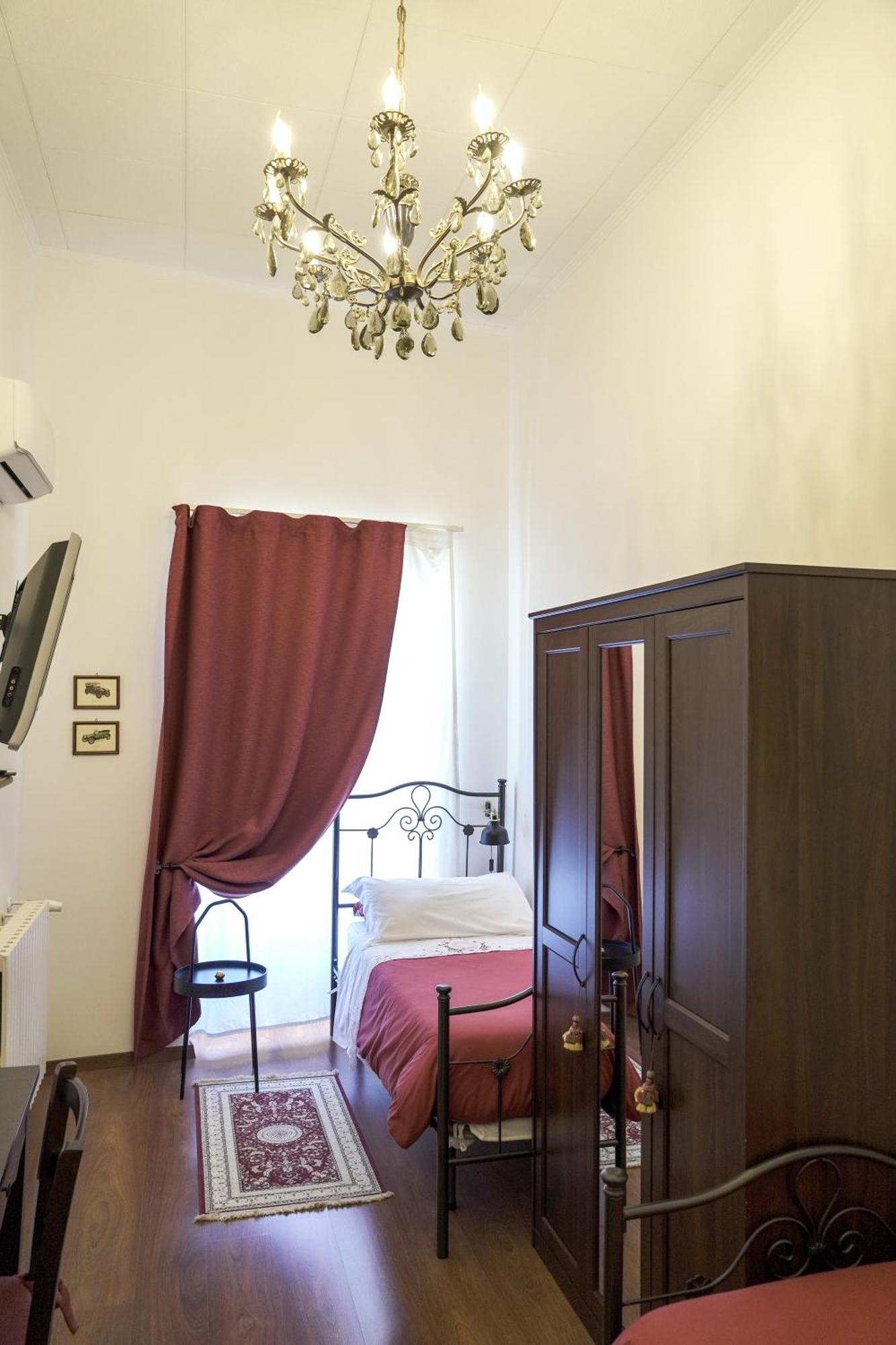La Casa Del Fabbro Bed & Breakfast Troina Bagian luar foto
